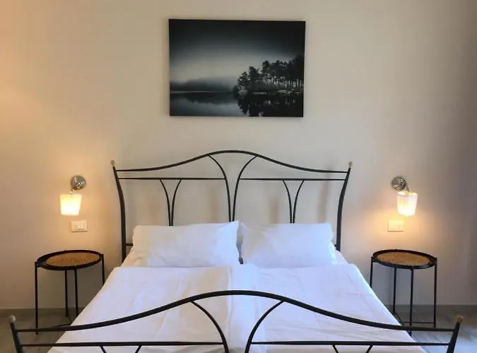 Le Darsene Bed & Breakfast *