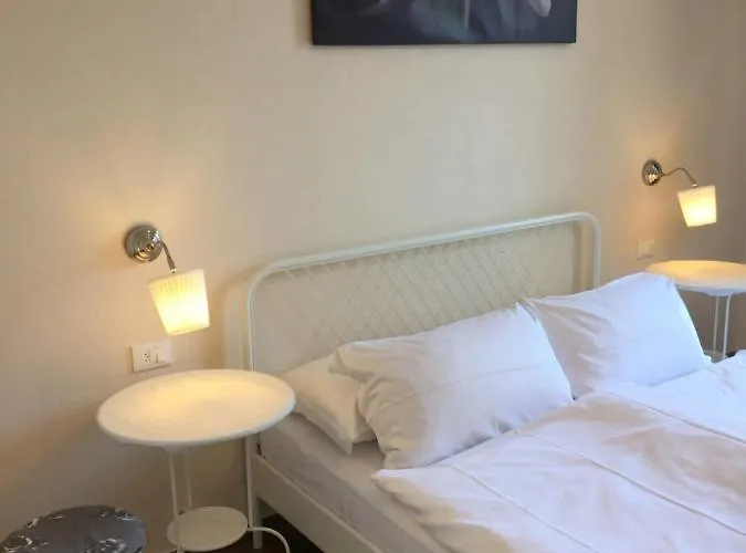 B&B Le Darsene 카노비오