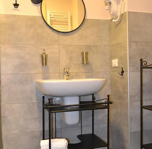 Le Darsene B&B 카노비오